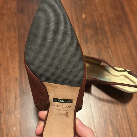 Dolce and Gabbana brown leather sling back - Picture 4 of 6